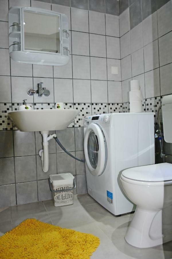 Apartment Tena เซนญ์ ภายนอก รูปภาพ