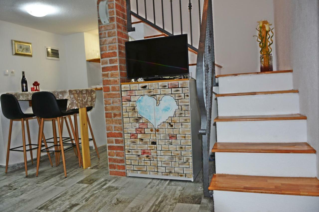 Apartment Tena เซนญ์ ภายนอก รูปภาพ
