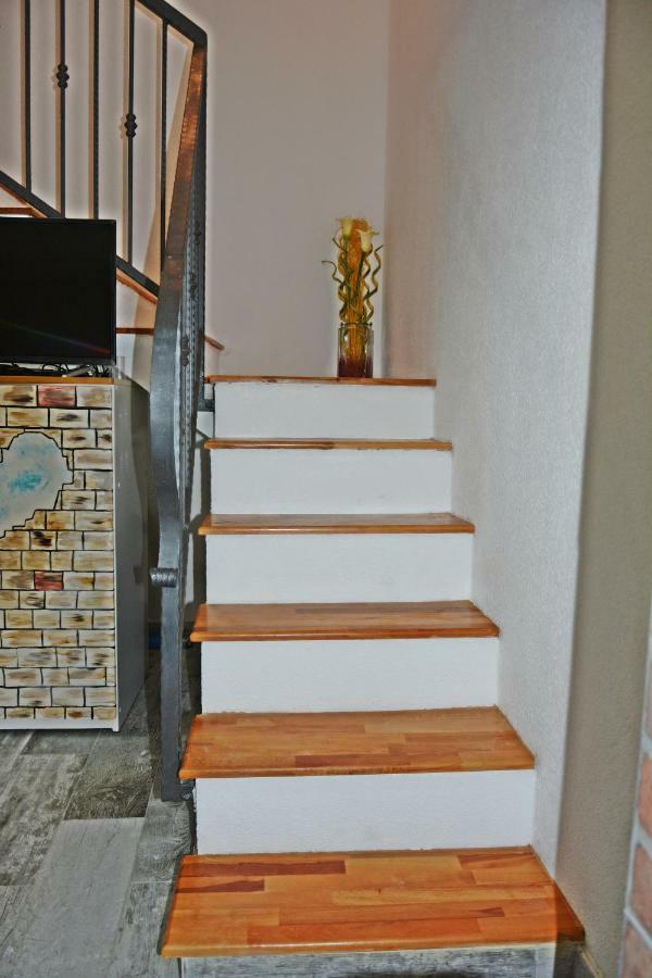 Apartment Tena เซนญ์ ภายนอก รูปภาพ